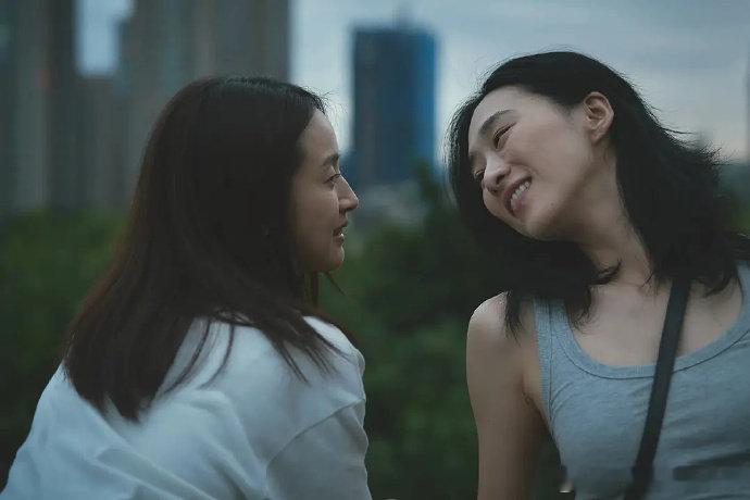 中百《失明》林依晨/吴可熙 
度
夸 ​