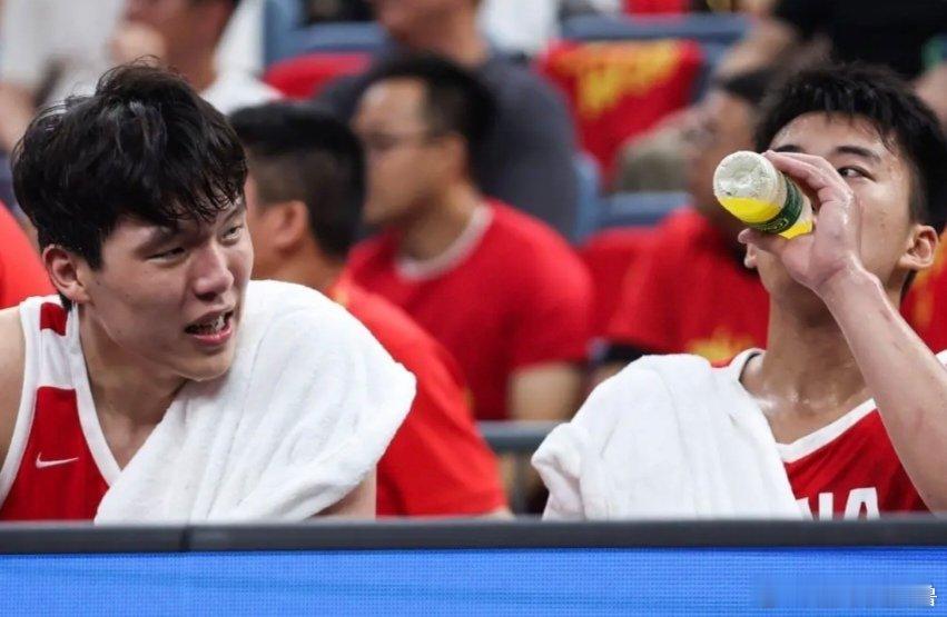 胡金秋领衔，周琦赵继伟杨瀚森落选，能否冲击金牌？ 8月24日，中国篮...