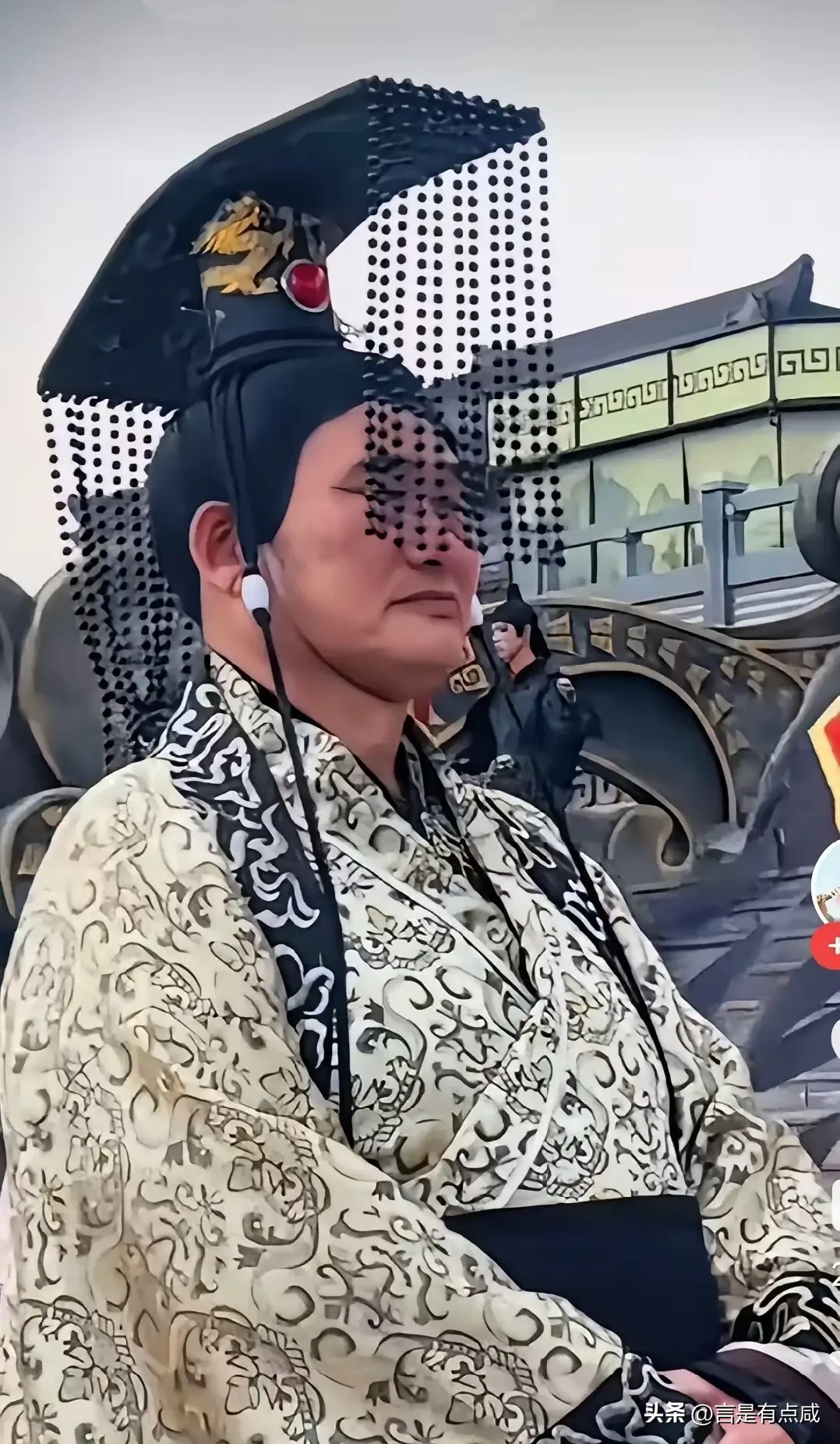 大衣哥也在搜索证据，准备利用法律武器来与黑粉斗争。而且大衣哥很执着，此前就起诉过黑粉，而且打官司还打赢了官司，所以这一次他也准备这么干。

至于这次关于农民种地辛不辛苦的问题，其实他