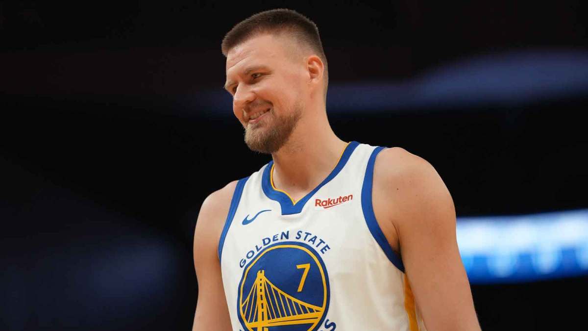 #NBA[超话]#健康谜团持续，勇士做好波尔津吉斯赛季初缺阵预案

勇士主帅科尔更新波尔津吉斯情况：铂金周二将前往大通中心，和球队医疗团队当面评估身体状况。波尔津吉斯休赛期签下2年4000万合同，却因不明健康问题缺席夏威夷训练营和全部季前赛。联盟普遍预估他无法赶上常规赛开局。

勇士内部已提前准 ​