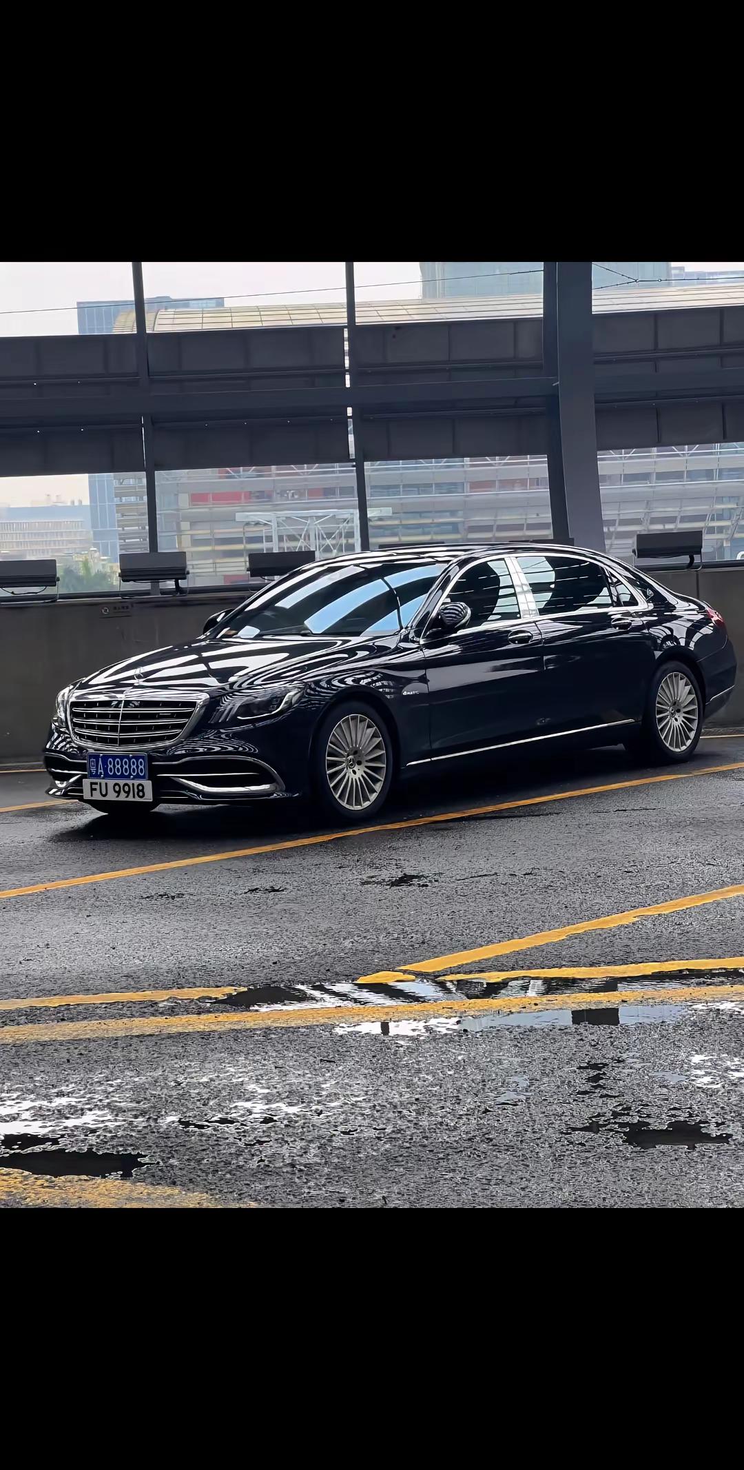省城里的天家級別迈巴赫 街拍豪车 奔驰s级 迈巴赫s级