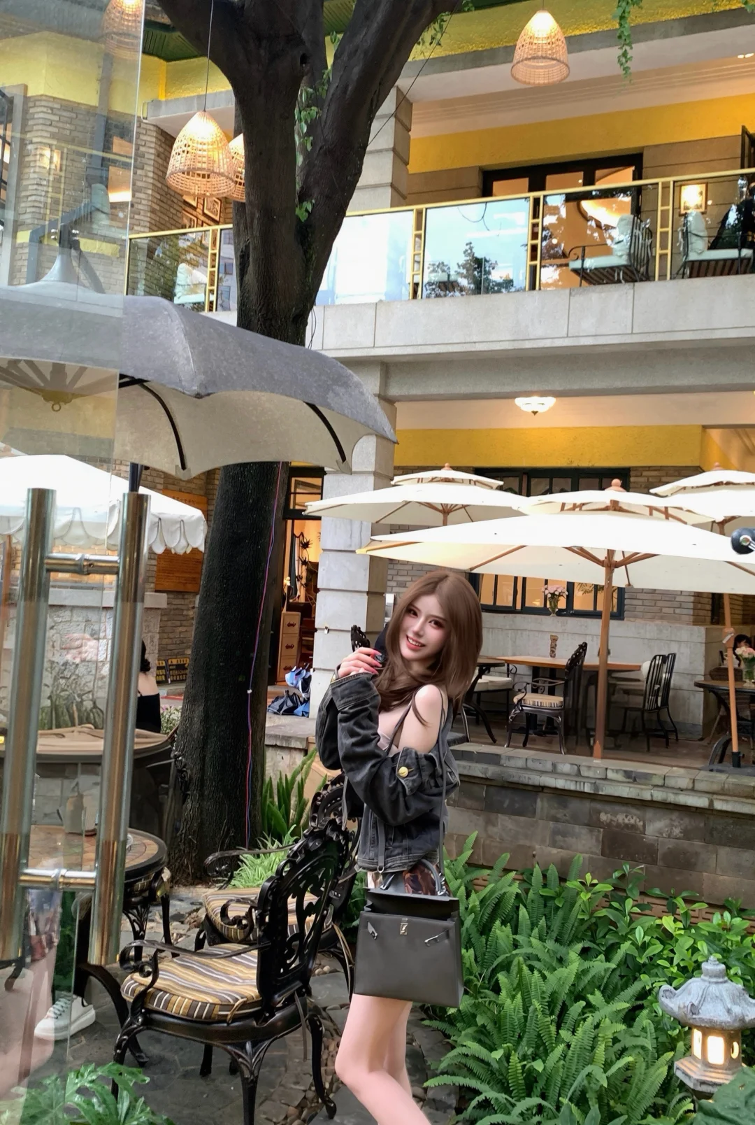 “你这么鲜活有表达欲的人 如果对方没有感知力 真是可惜”#休闲穿搭 #昆明拍照地