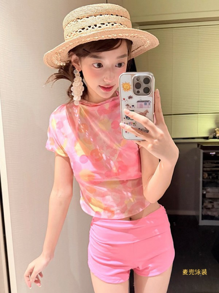 高颜值少女甜美仙女范温泉泳装显瘦气质