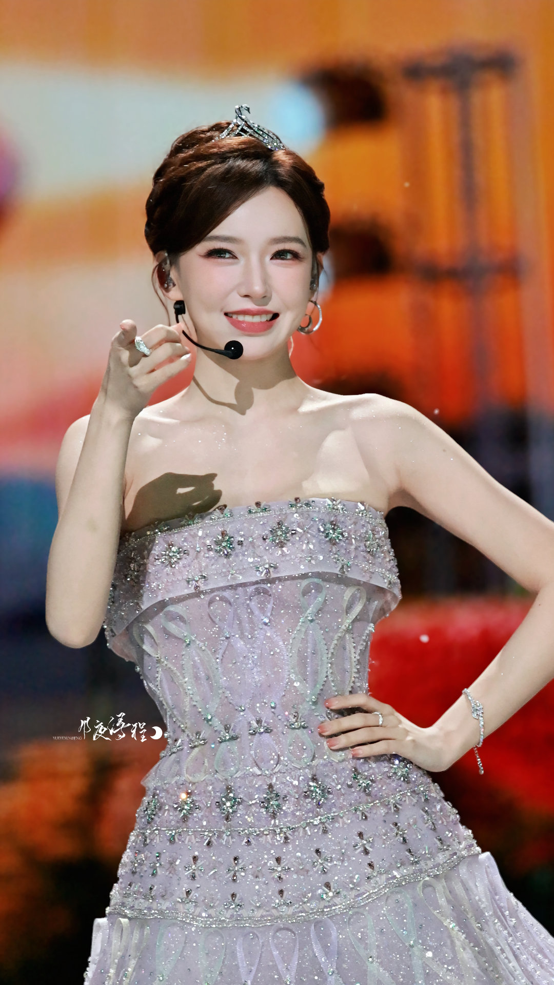 #程潇花寂寥##最新潇息# 
260830快手超级夏晚

👸太甜了～

禁二改/去水印 ​