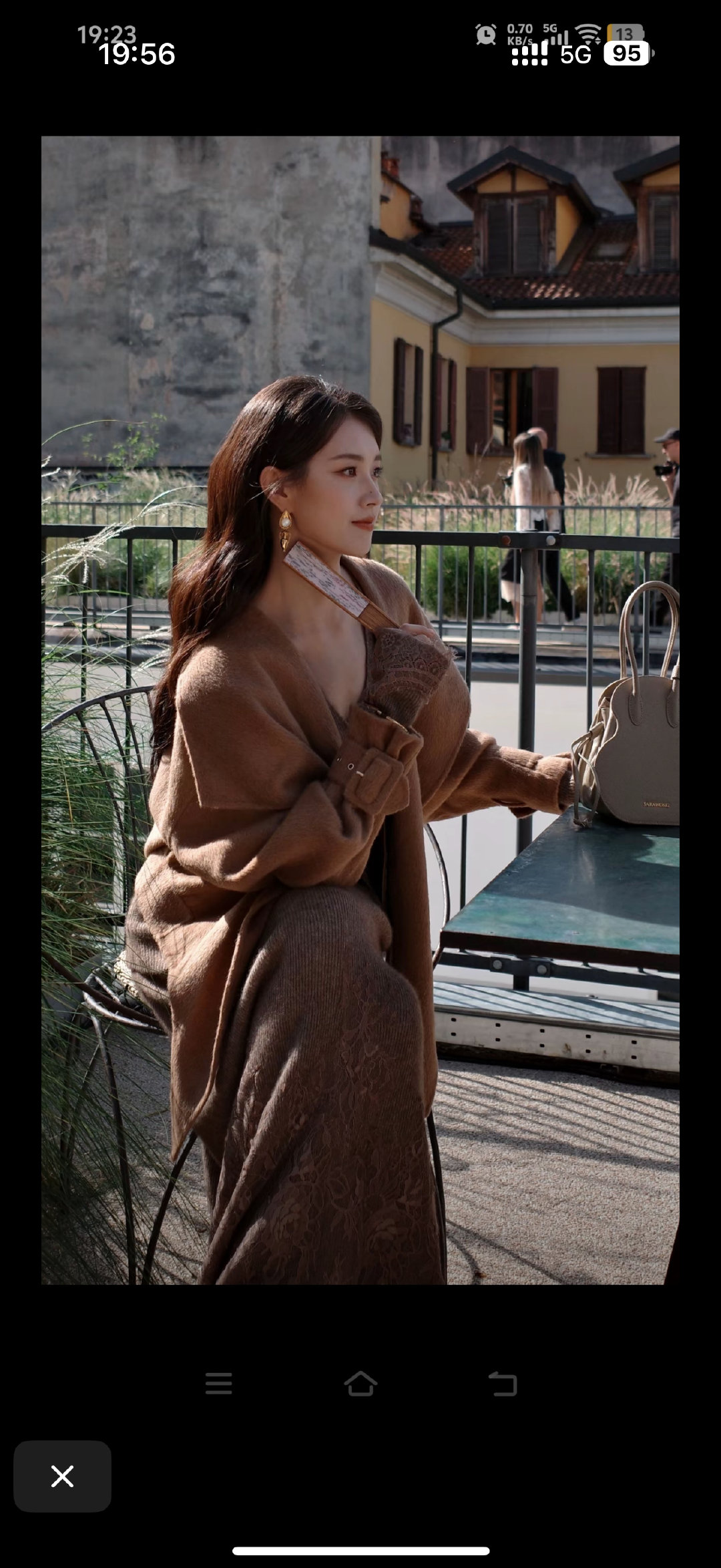 #郭宇欣[超话]#  [给你小心心]#milan欣动sofashion# 

好幸福，看到了我们的女孩温婉优雅的一面，更有帅气酷飒的一面，沉迷中……

​