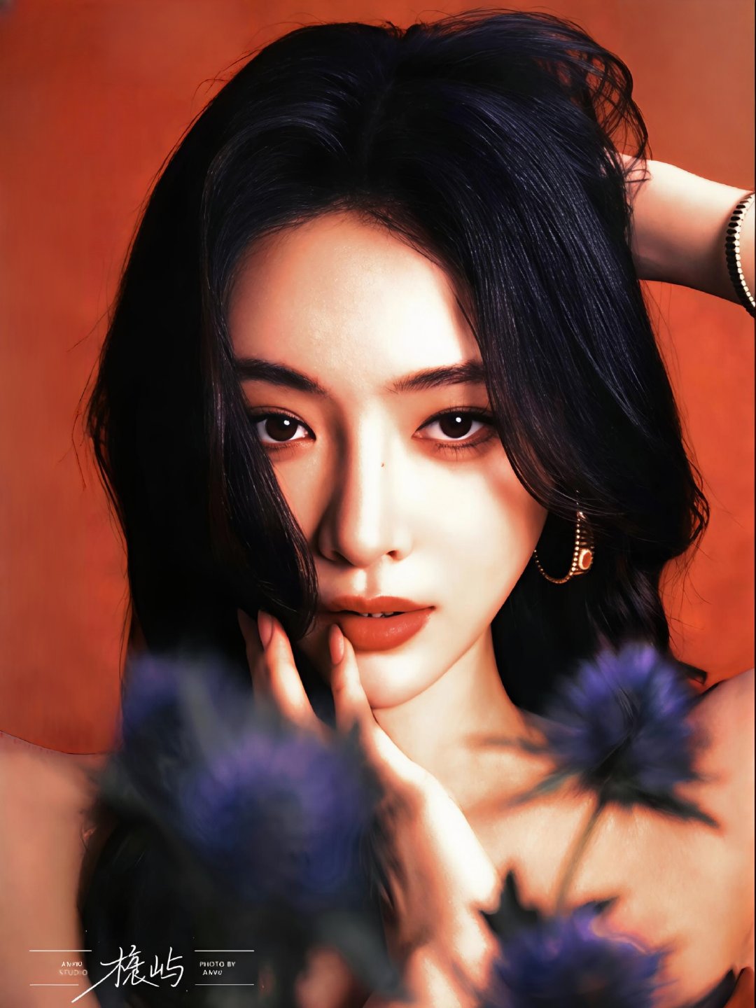 #许佳琪[超话]# 🍁沉溺暖调光影
✽ 许佳琪 | 修图
🦊#许佳琪 握月担风 无远弗届# ​