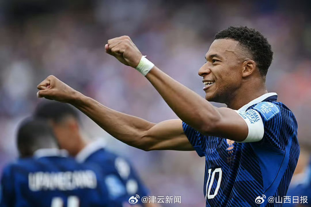 当地时间6月22日，在费城体育场进行的世界杯I组第2轮比赛中，法国...