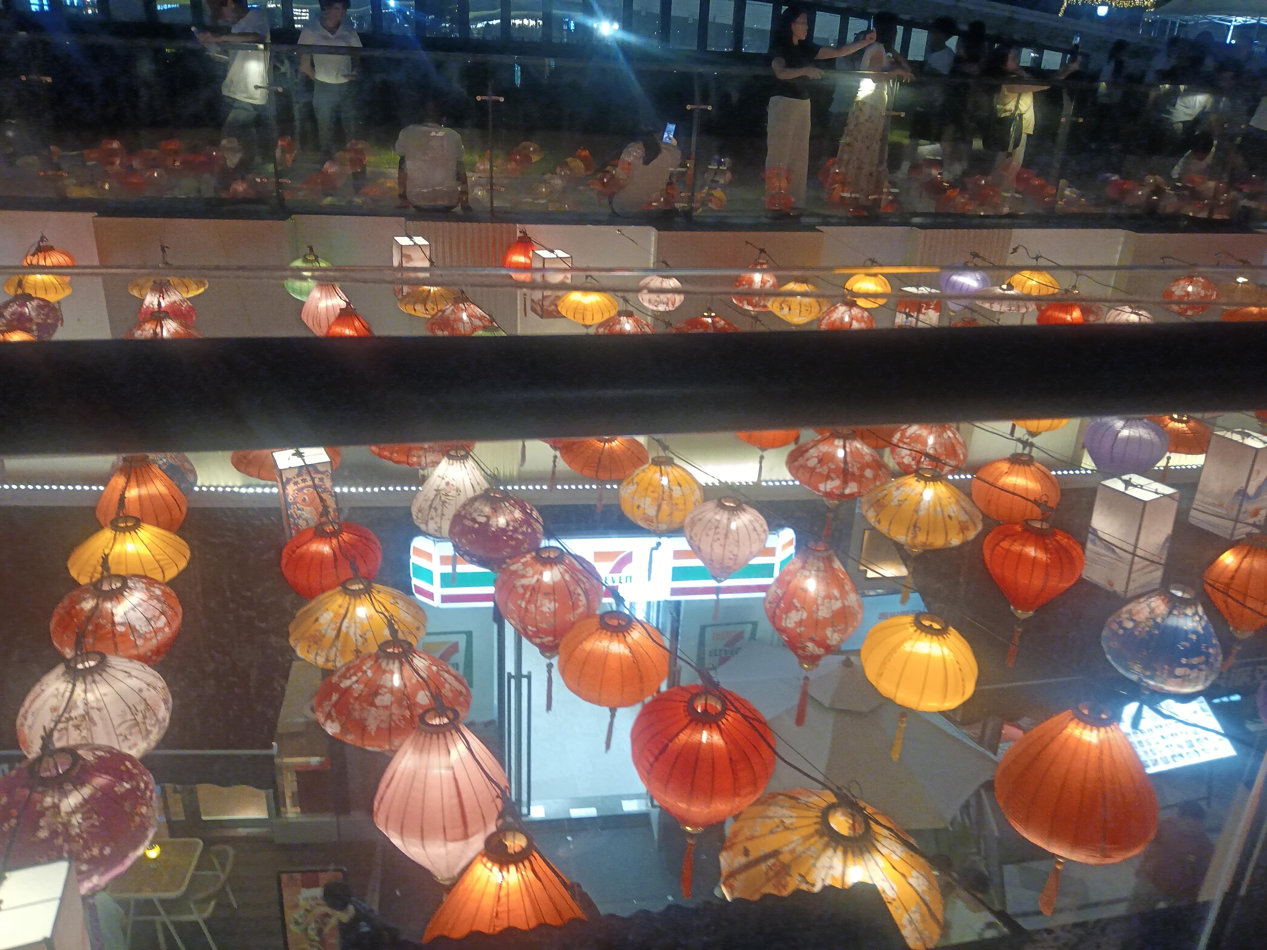 讨厌一个人，要不要翻脸？  若对方若恶意伤害、侵犯利益（如造谣、抢功）...