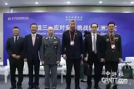 台湾孙文学校总校长、学者张亚中，也是两届国民党党主席的竞选人，获邀参加北京香山论坛，又拿出他那套老旧的“和合论”，还颇有语重心长的焦虑感，奉劝大陆“多谈一点和合，少谈两制”、“和合而迈向一中同表”

面子真大哟！统一是压在数代中国人心上的一块大石头，自台湾1945年回归中国成为中国一省之后，统一就是