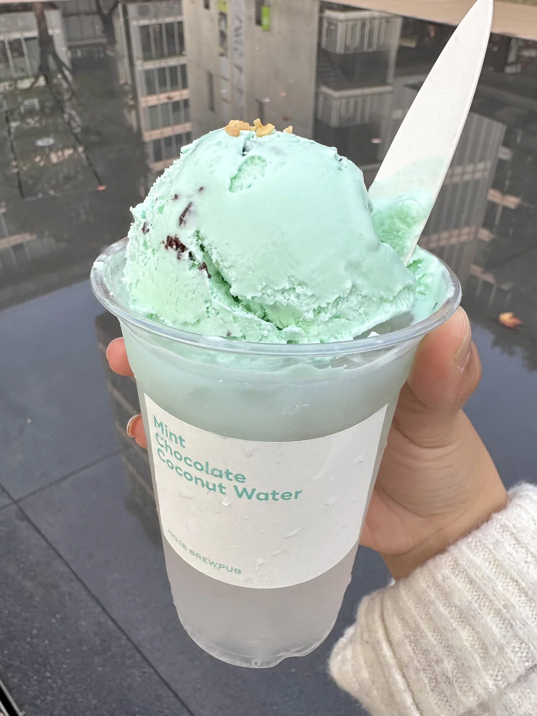 啊啊啊杭州新出的！！！快去喝。。🥺🥺