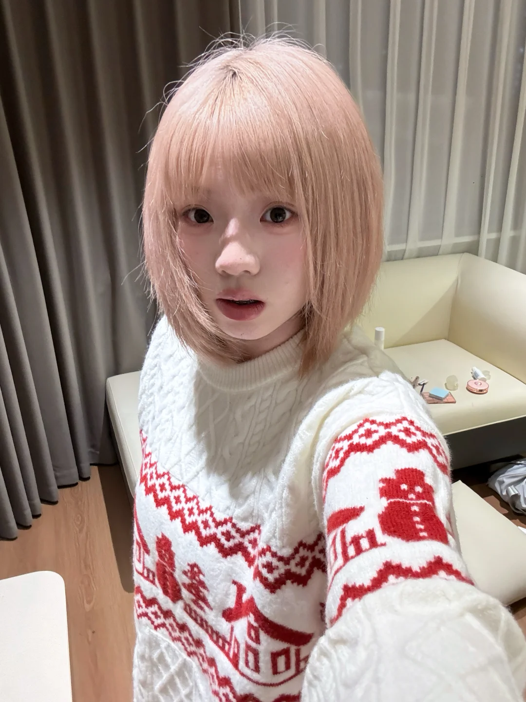 把圣诞树穿在身上了