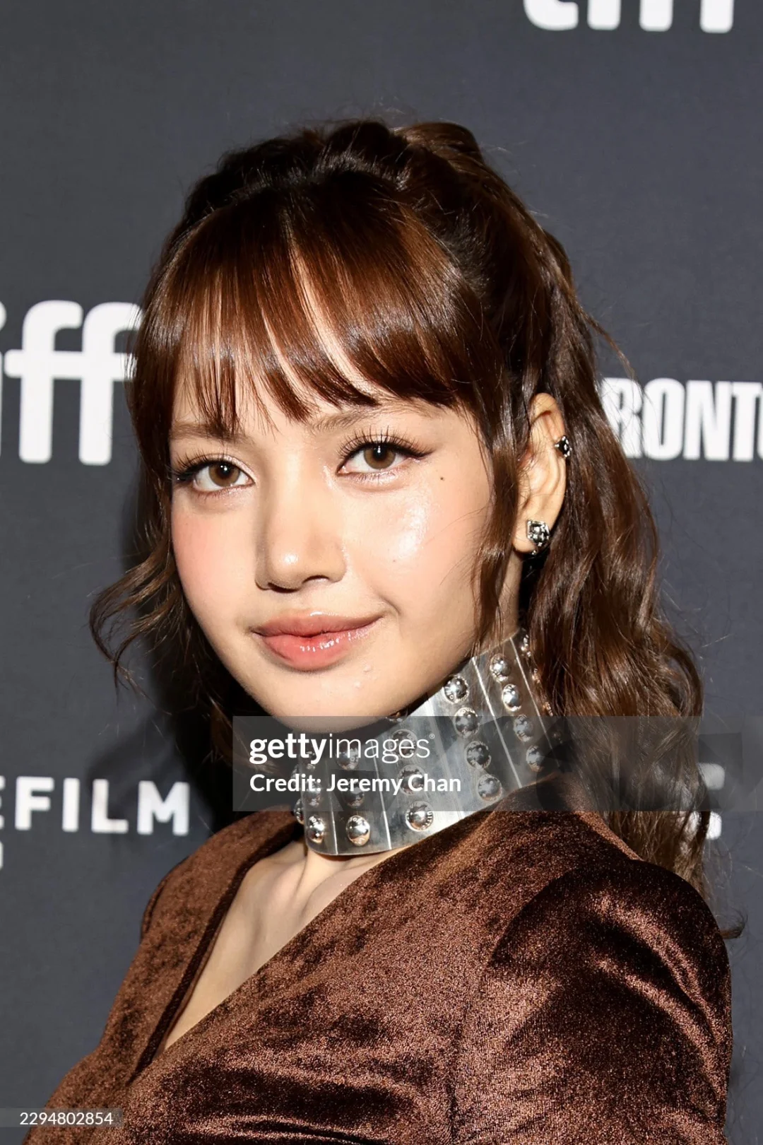 Lisa多伦多电影节红毯｜G社站姐美美出图中🥰