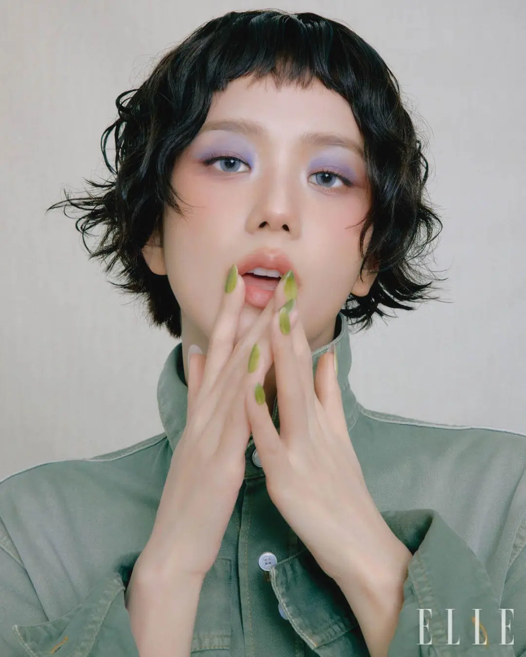 金智秀 杂志内页更新，美人入画！