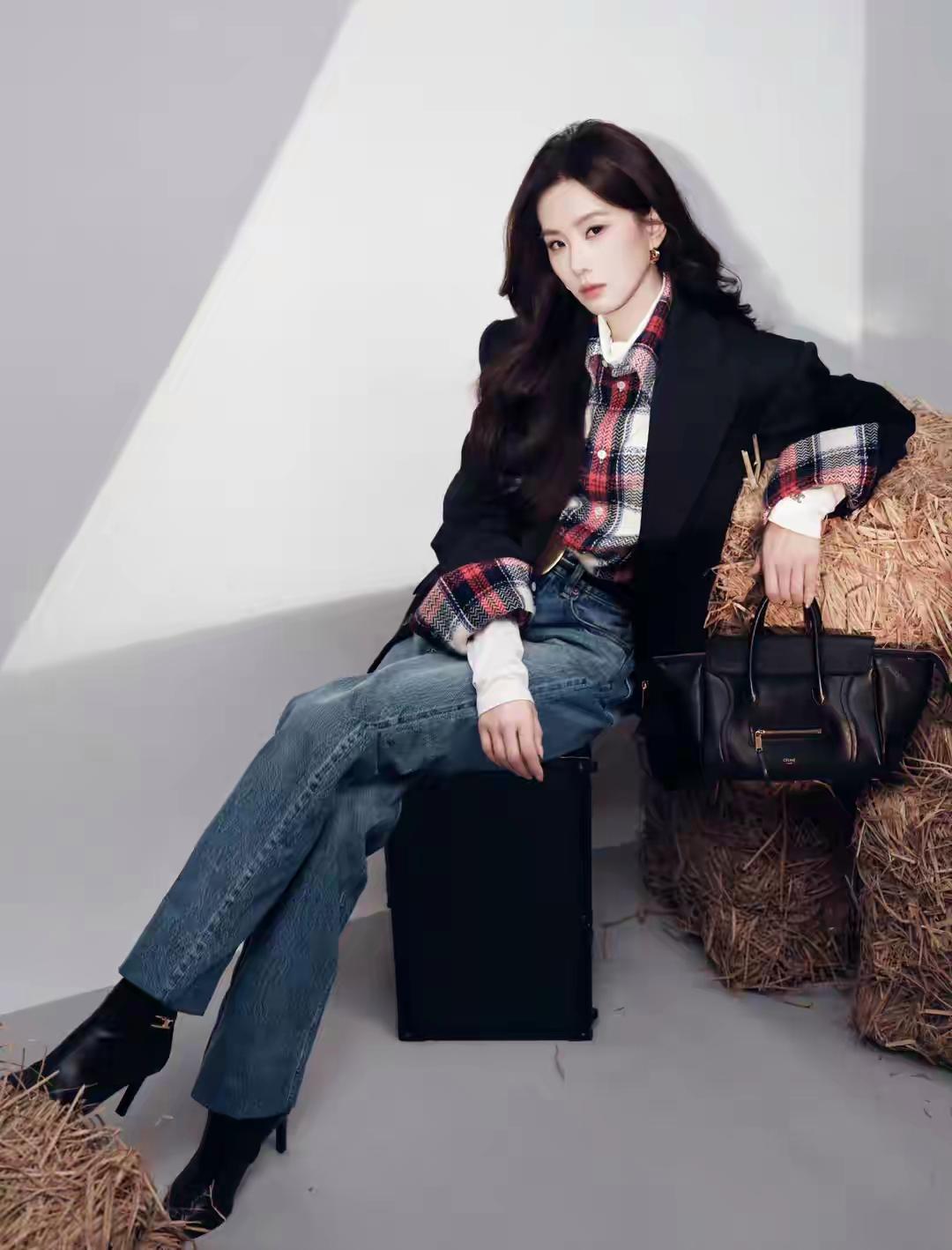 刘诗诗慵懒风真养眼，御姐范儿十足气质佳[比心][比心][赞]