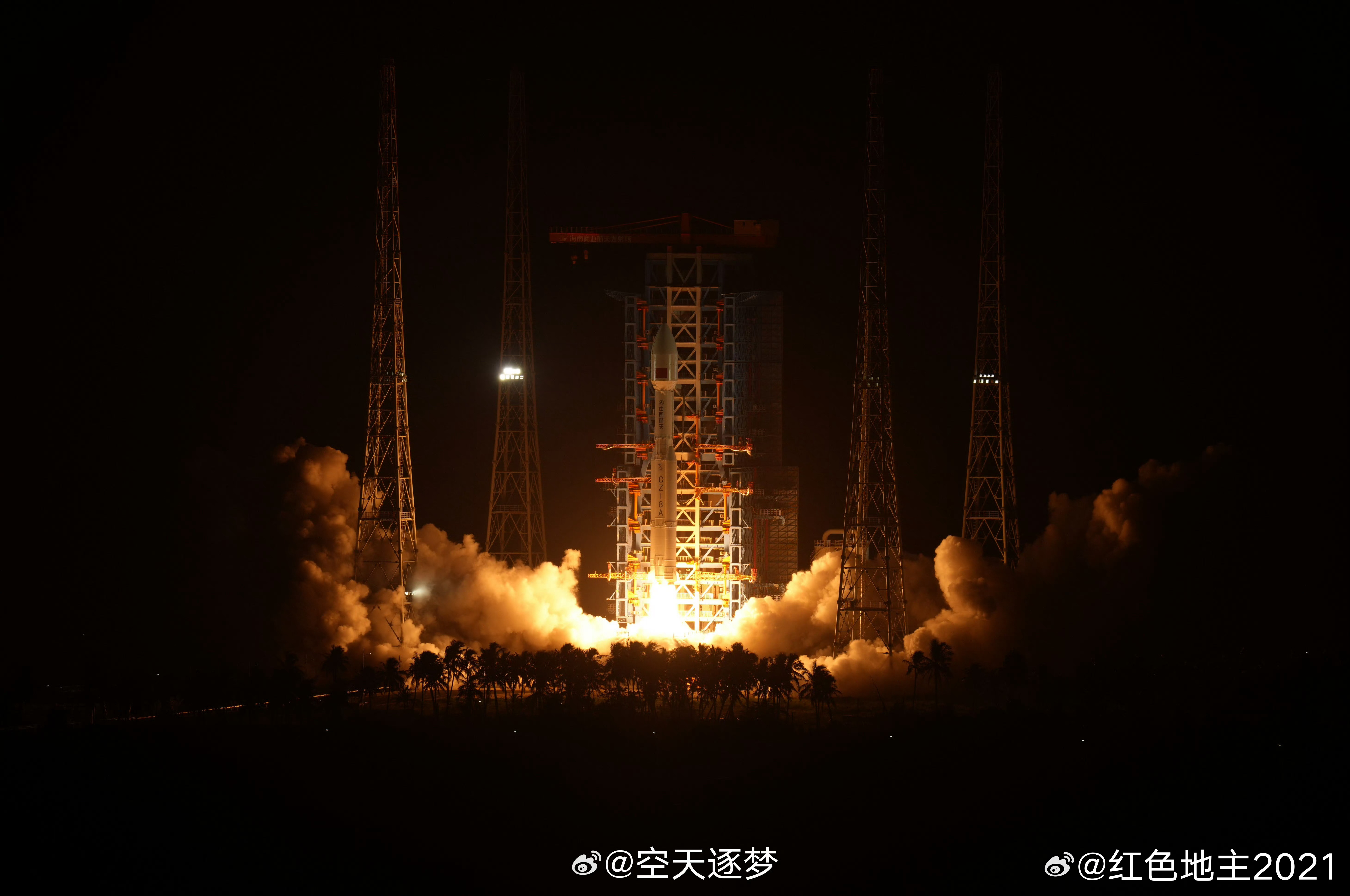 八甲加盟商火，星网直送入轨

                        今年全球第229次航天发射成功：2026年9月23日21:32中国商火利用CZ-8A遥11火箭从海南商发1号工位将9颗“卫星互联网低轨26组”卫星发射入轨。至此：星网已完成40次发射任务，成功将246颗卫星送入轨道，其中包括11次五院、八院、 ​