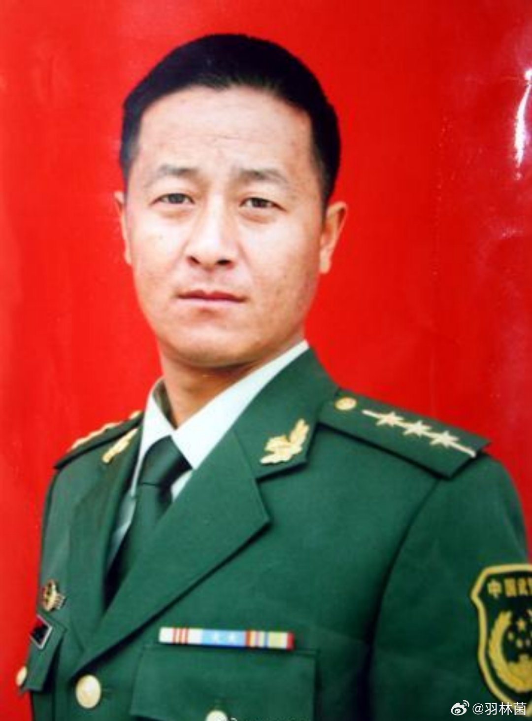每天的第一个赞，点给武警乌鲁木齐市十二中队中队长万金刚烈士，在处置乌鲁...