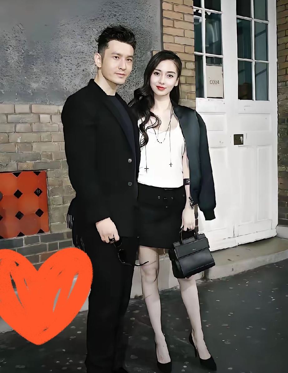黄晓明杨颖离婚被过度解读？我们都被“物质倒推论”带偏了
办公室闲聊聊到明星婚姻，同事一句反问点醒了不少人：有人说黄晓明连豪宅和孩子抚养权都放了手，铁了心要离婚，背后肯定藏着大瓜。这种靠物质得失倒推离婚真相的思路，几乎成了很多人看明星分手的固定套路。

当年黄晓明和杨颖官宣离婚时，全网瞬间炸了锅。所有