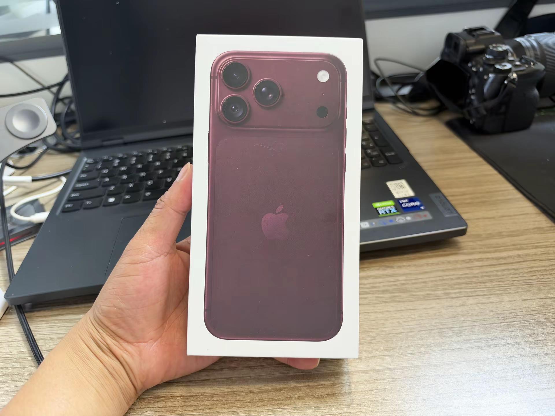 苹果首款可变光圈手机——iPhone18ProMax！浅拍几张！