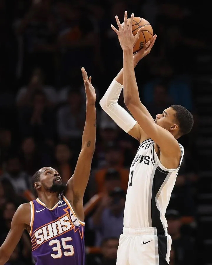 文班亚马确认脑震荡，大家一起祝福他吧！