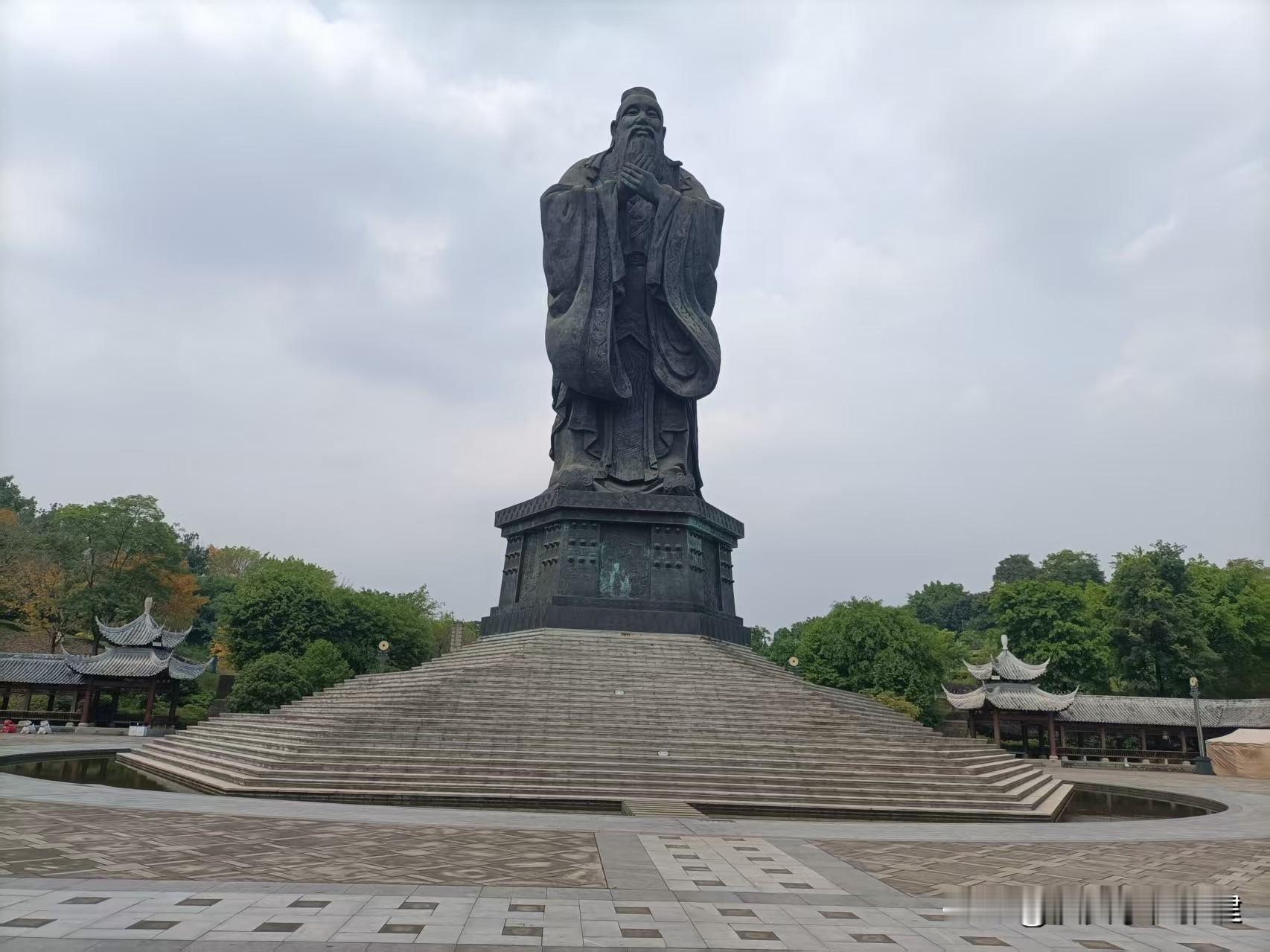 今天上午又捐款10元！涓滴善意，汇聚微光。昨天开始，学校工作群在推送99公益捐款链接。每年99公益日如约而至，连续三天，每天参与一下，钱不多，也算为贫困学生献出微薄力量，点滴爱心聚作星河。
