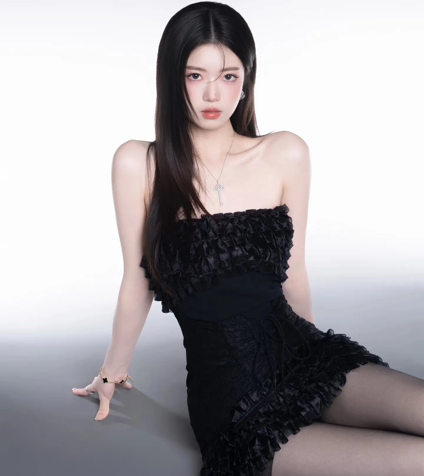 钓系御姐风黑丝写真