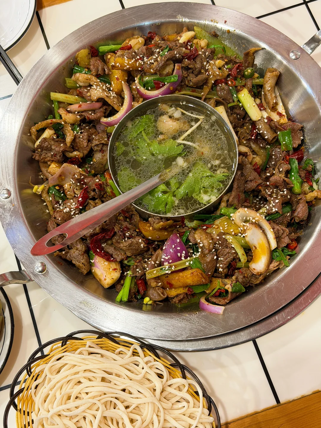 滨江！干锅黄牛肉小店！怎么能这么好吃？？？