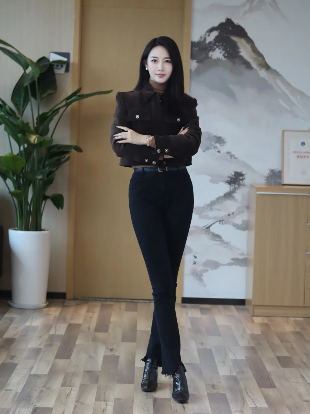 律师小姐姐 | 属于秋冬的美拉德系穿搭