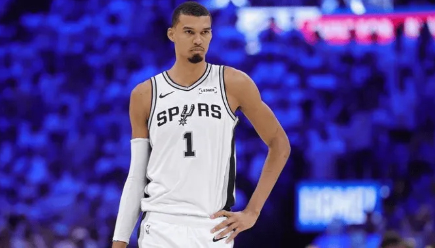 哈滕谈限制文班：我们靠团队协作，他实在太出色了  NBA西部决赛第五场...
