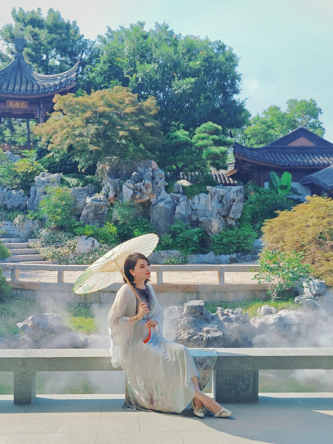 在浦东后滩，有两处古风园林秘境