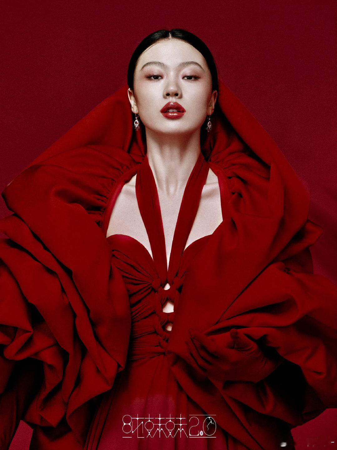 #单依纯[超话]#我保持年轻的秘诀：谎报年龄O(∩_∩)O​