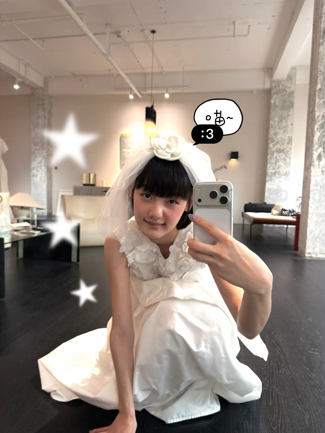 去试了婚纱^_   ̫  _ ̥`