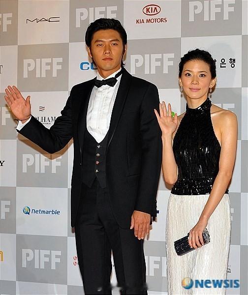 #玄彬[超话]##玄彬##玄彬 韩国制造#   [心][心][心]2008年10月2日下午，玄彬出席在釜山海云台游泳湾帆船竞技场举行的第13届釜山国际电影节（PIFF）开幕式 ​​​