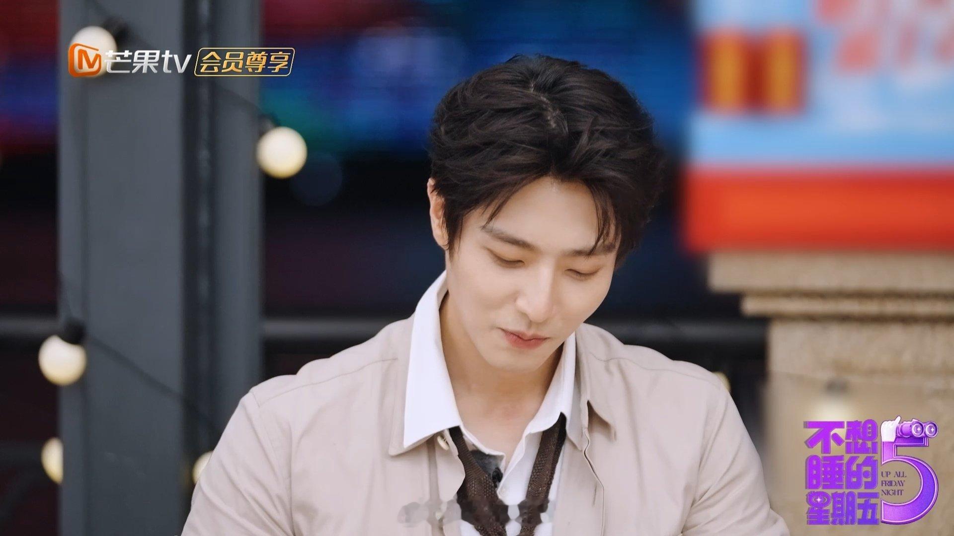 #孙怡黄明昊套路陈靖可#综艺最治愈的瞬间，就是嘉宾们轻松玩闹，姐弟俩套路陈靖可太有意思了 ​