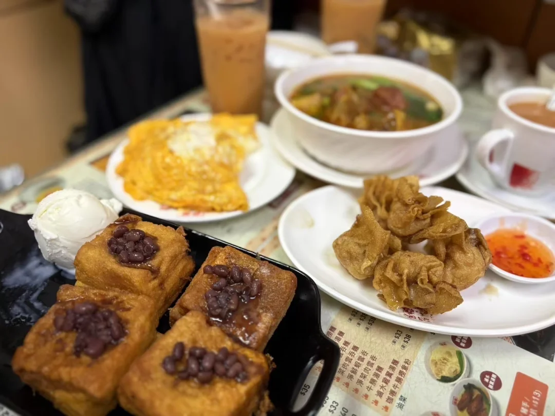 出去玩找了个好吃的地方吃饭