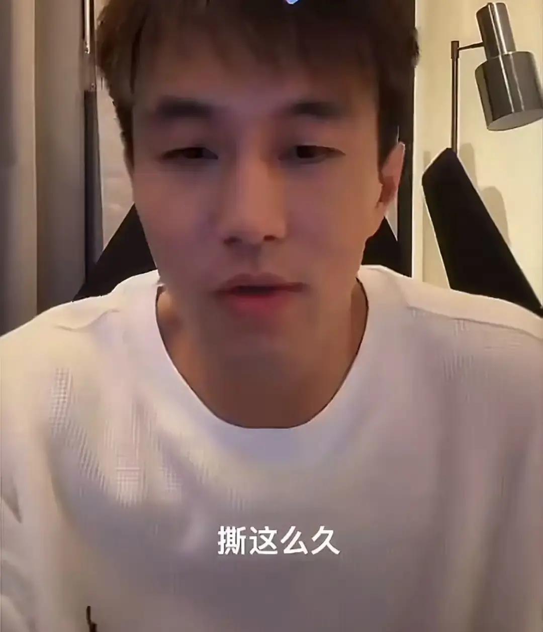 郭艾伦时隔一年道歉 周深丢跑男常驻的瓜藏不住了 昨天郭艾伦那条道歉评论...