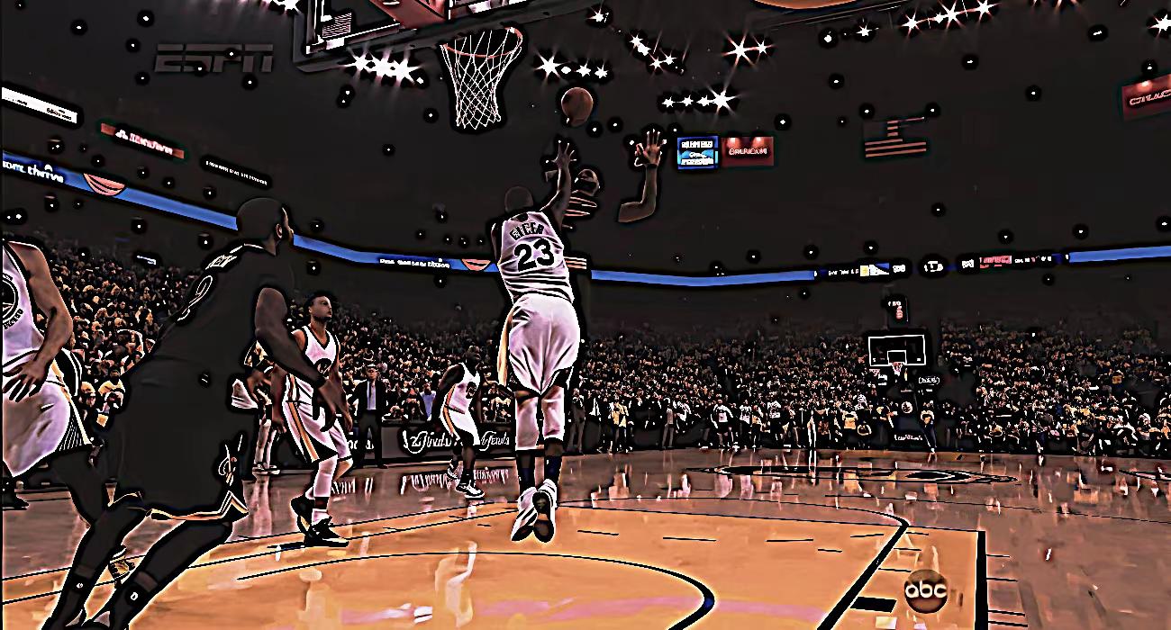 “五十二年长夜待 凭君一战启新天.”｜这是2016年NBA总决赛G7骑士客场对阵勇士 勒布朗詹姆斯面对追梦完成一记隔扣但因追梦格林犯规导致可惜的一幕.詹姆斯 追梦格林 骑勇大战 2016年