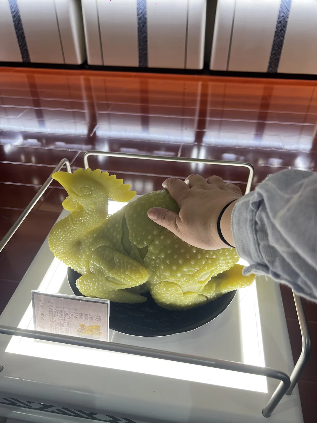 笑死，看我摸到了啥…