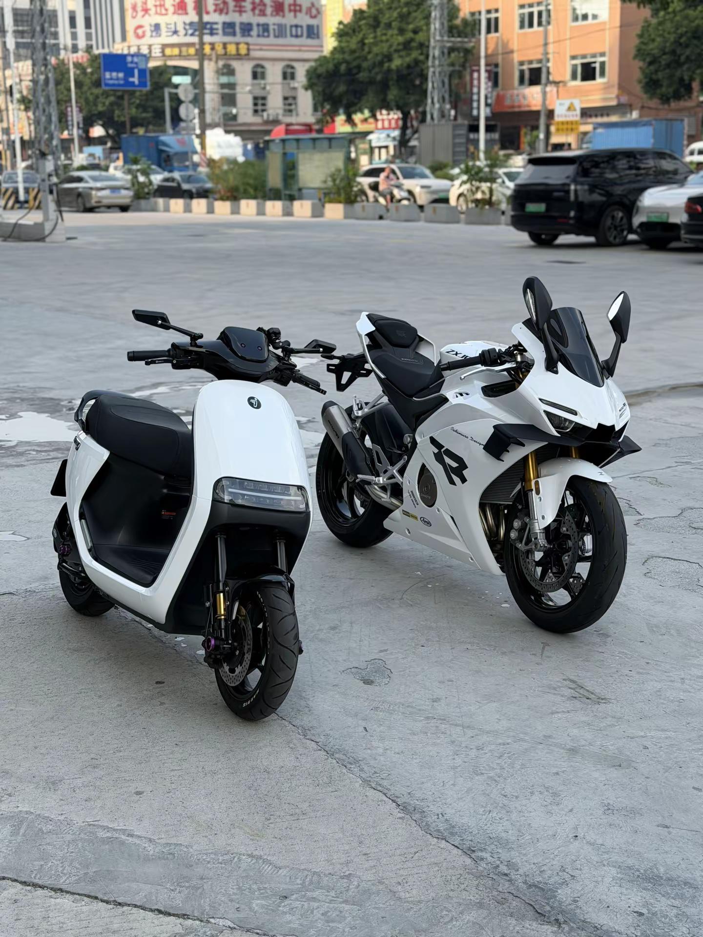 努力换来的不是车，而是能让我回头看的青春。九号e150mk2 张雪500rr 爱摩托爱生活
