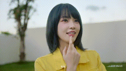 #黄灿灿开出了黄灿灿的荣耀Magic9#

荣耀Magic9就是传说中的既有面子也有里子，颜值高功能又强的一代出片神器吧！
我发现，荣耀Magic9每一次配色都会让人眼前一亮，都会让人忍不住感叹，怎么有这么搭配的颜色，不管是之前公开的青苔绿和其他配色，还是这个TVC里的爆米黄，都显得科技感十足又青春洋溢， ​