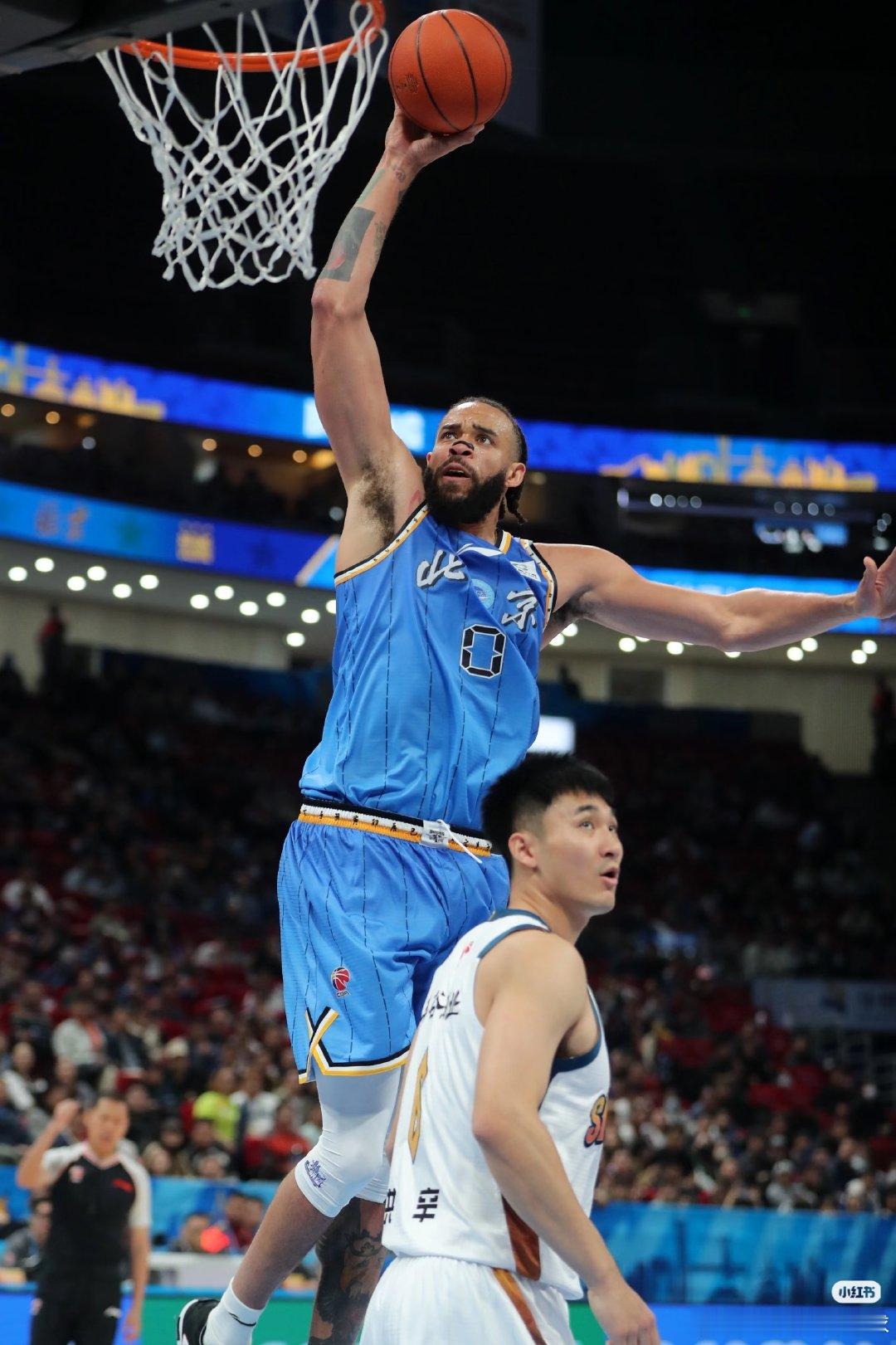#CBA[超话]# 上海男篮即将签下前北京首钢外援贾维尔麦基，前NBA总冠军球员麦基上赛季代表北京首钢出场，帮助球队打入半决赛。 ​