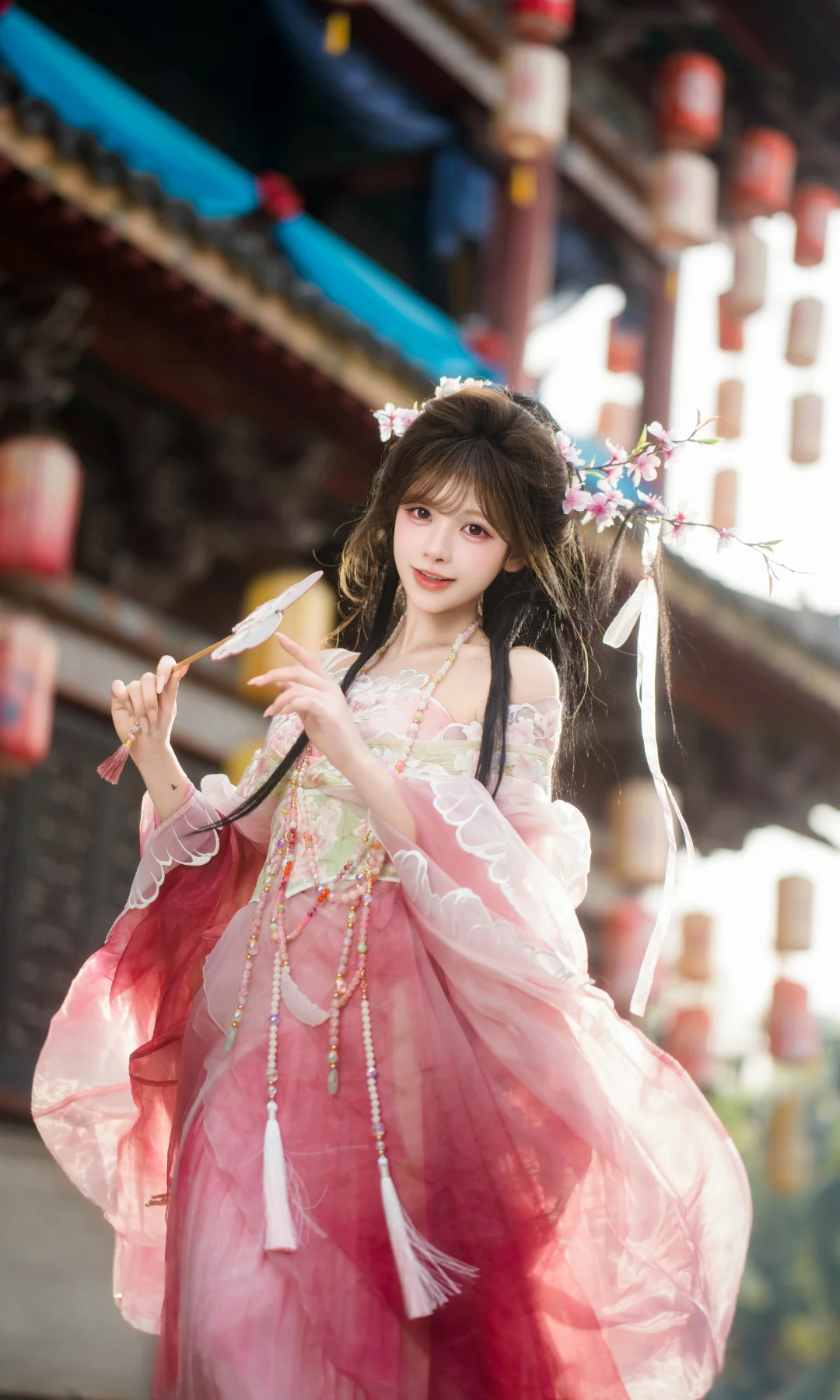 “捞一捞✨昨天偶遇的桃花花神”🌸