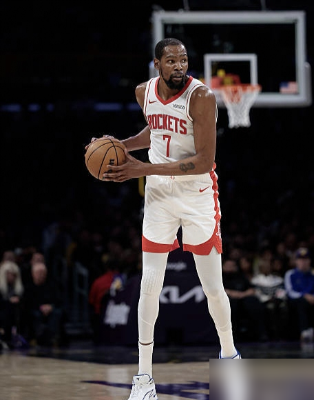 主教练点名痛批年轻人，杜兰特却消失在水下跑步机上，火箭0-3落后，天塌...