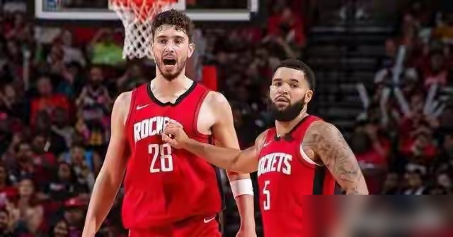 别信那五成概率，杜兰特G2真要带伤硬上了。 膝盖缠着厚厚的绷带，髌腱...