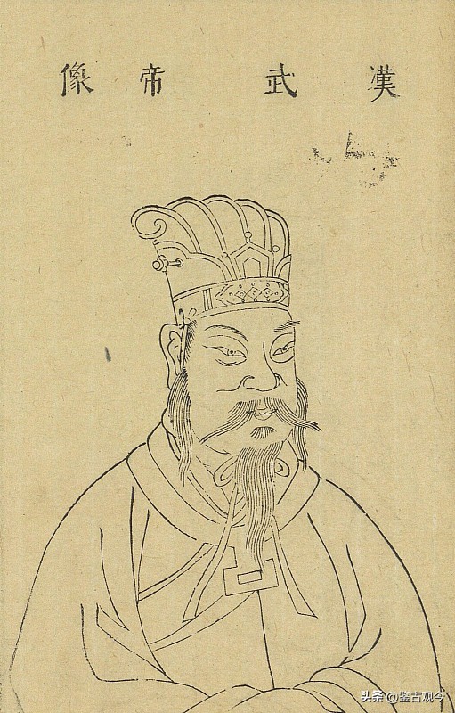 别被“长门宫怨”的结局骗了，刘彻对陈阿娇哪里是全无情分。
他俩从小一起长大，16岁刘彻登基就立阿娇为后，整整十余年里阿娇能在后宫“擅宠骄贵”，要是没点实打实的偏爱，光靠馆陶公主的扶持根本撑不住。
后来被废也不全是因为移情别恋，搁古代皇家，皇后十余年无子直接动摇国本，再加上