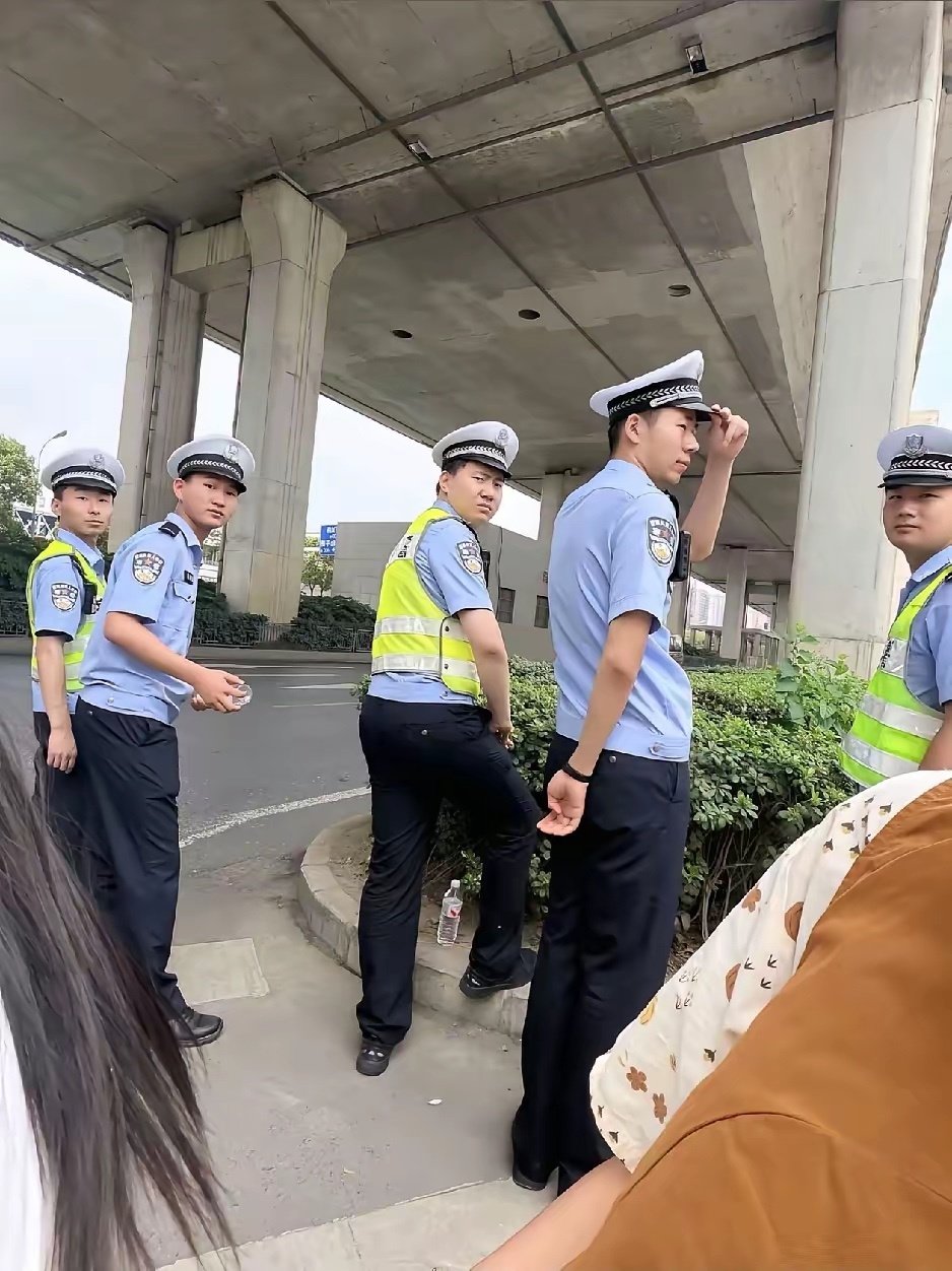 确认过眼神是遇上对的人 ​