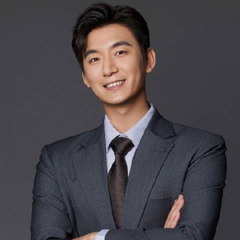 满仓龙学长
