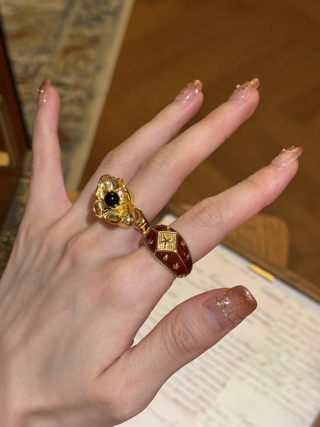 中古的黑金黑红经典配