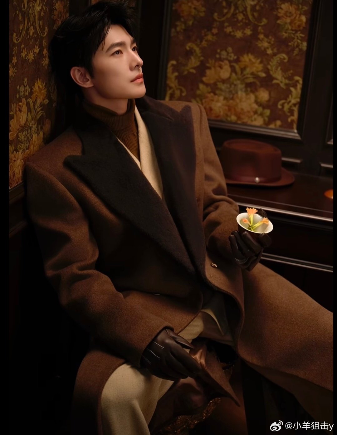 #杨洋[超话]# 
秋天已抵达
#杨洋工作室出高人了##杨洋0909生日快乐# ​