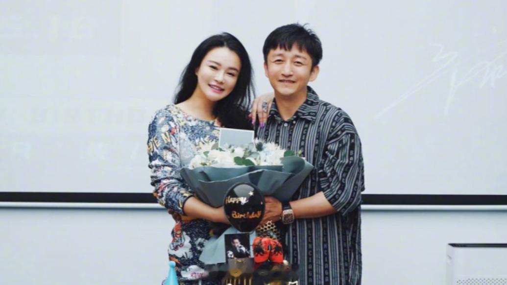 从“恋爱”到“再见爱人”，在大众心中，前者是浪漫偶像剧的浓缩版，后者则...