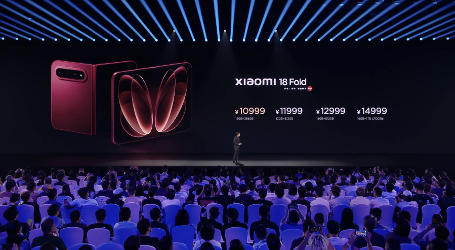 小米18 Fold折叠屏手机售价公布：10999元起
9月7日晚，小米18 Fold折叠屏手机正式发布，售价10999元起。新机搭载玄戒O3 AI旗舰处理器，配置6000mAh小米金沙江电池，单边薄至5.02mm，重量219g，至高支持六分屏。